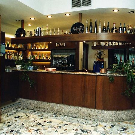 Ristorante Primula Bianca Hotel Varzi Exterior foto
