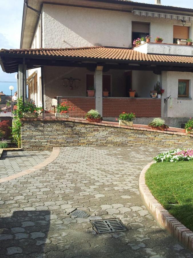 Ristorante Primula Bianca Hotel Varzi Exterior foto